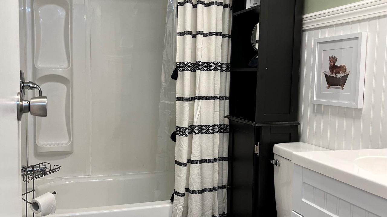 Photo of Bathroom in Plummers Landing