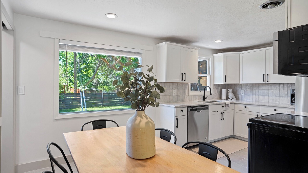 Photo of Kitchen in Logan