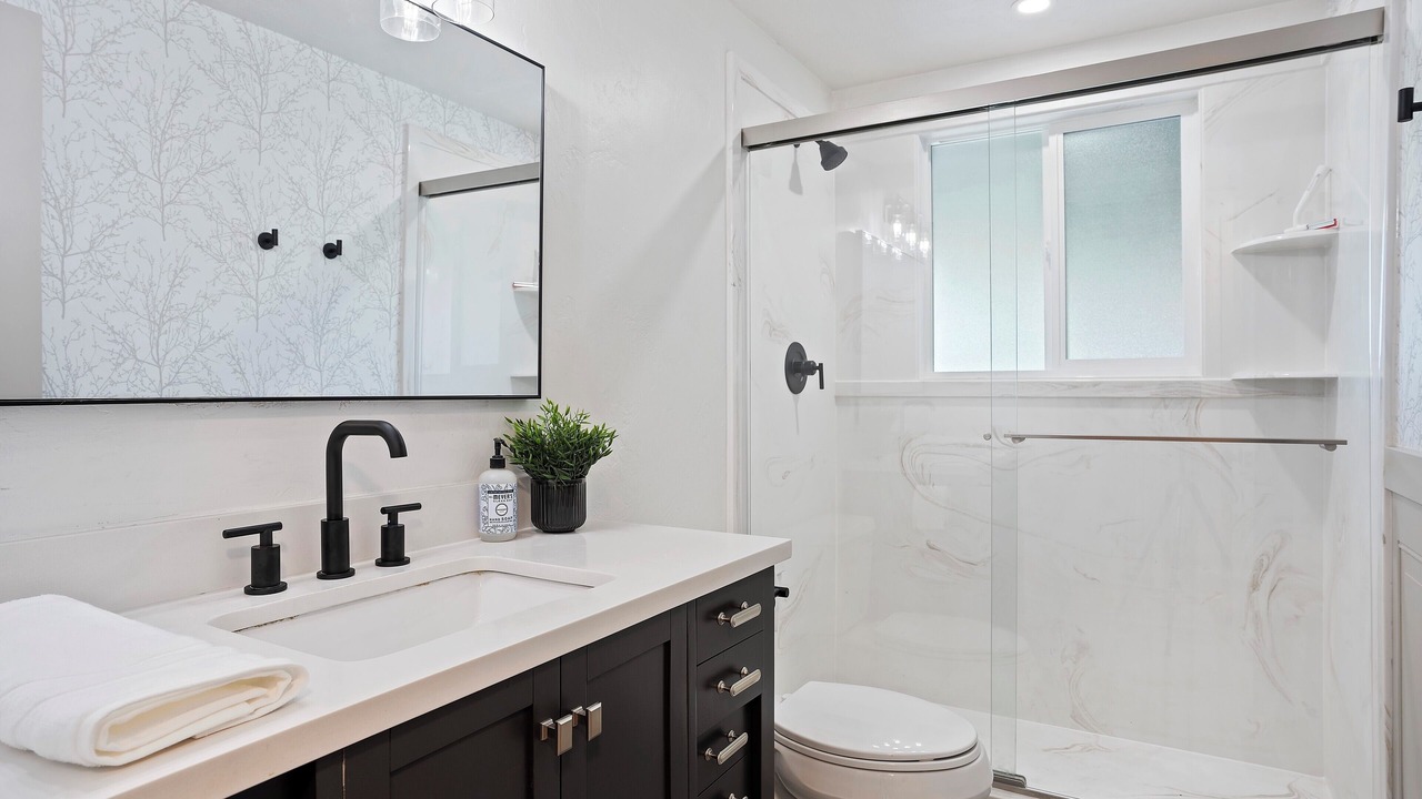 Photo of Bathroom in Logan