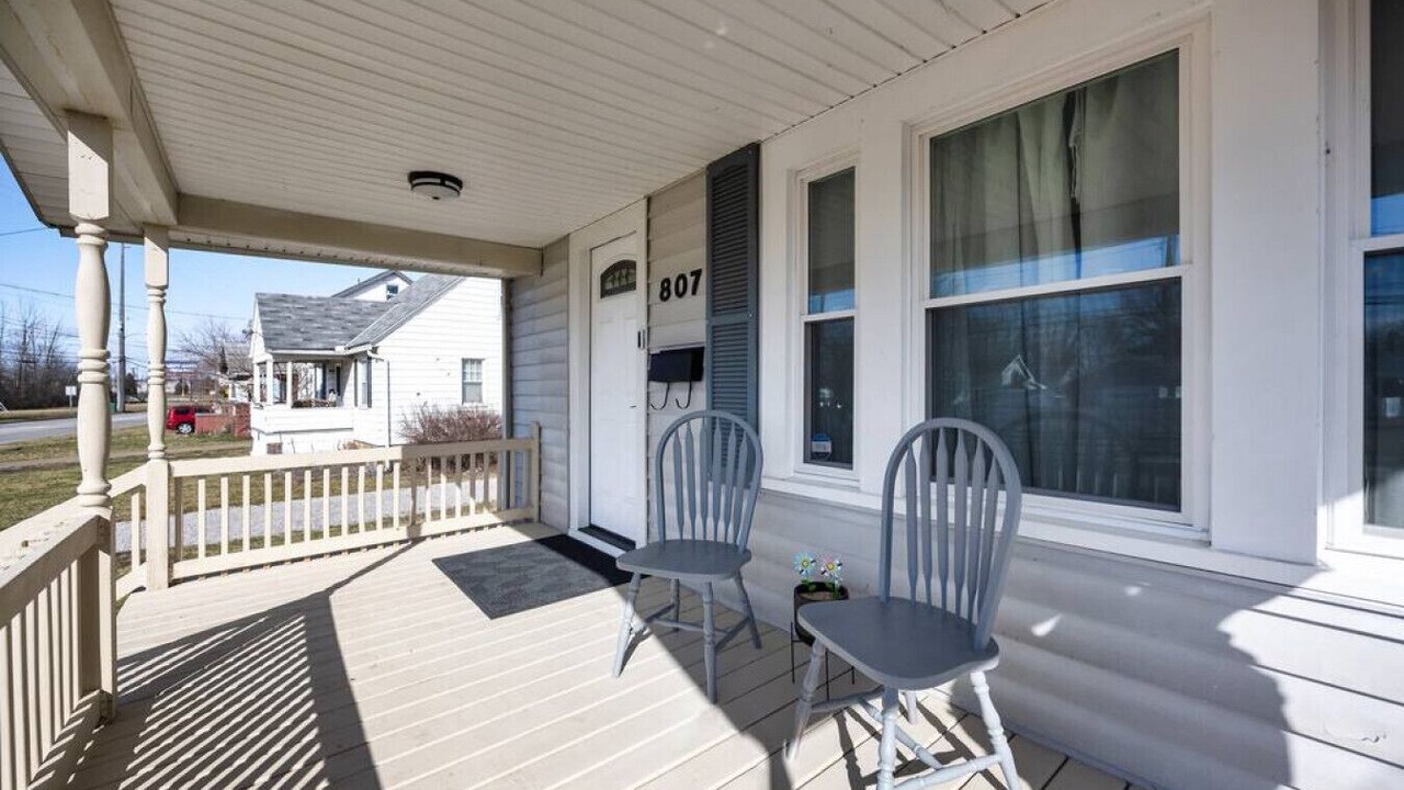 Photo of Patio Balcony in Lorain