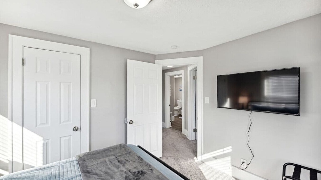 Photo of Bedroom in Lorain
