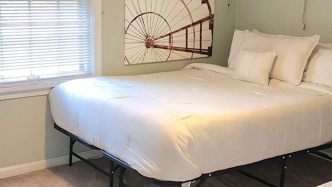 Photo of Bedroom in Youngstown