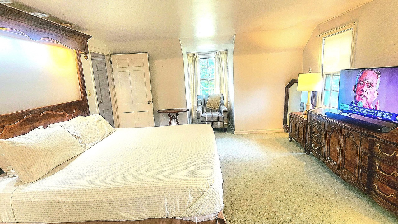 Photo of Bedroom in Youngstown