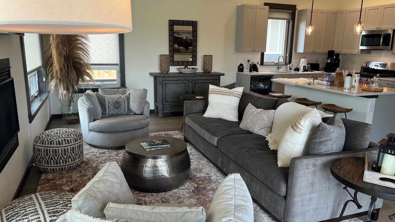 Photo of Livingroom in Four Corners