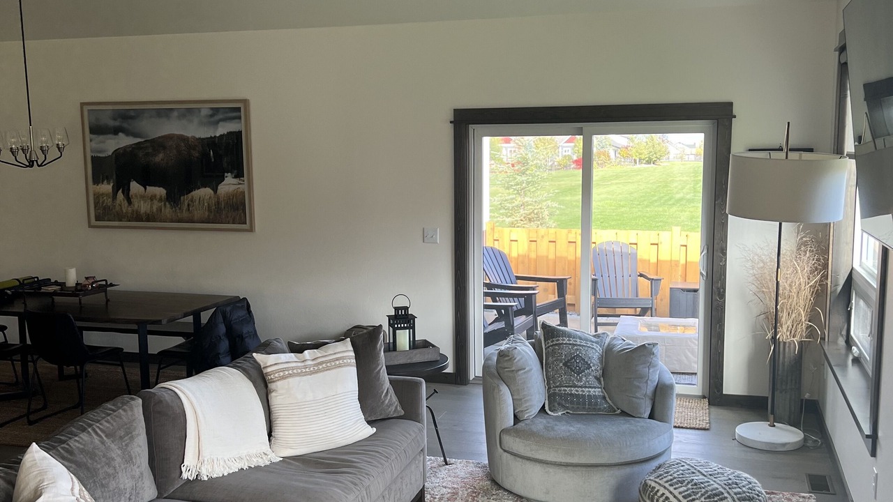 Photo of Livingroom in Four Corners