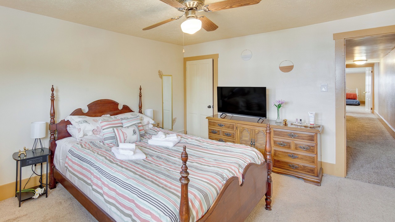 Photo of Bedroom in Mount Carmel
