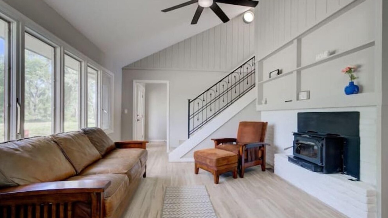 Photo of Livingroom in Livingston