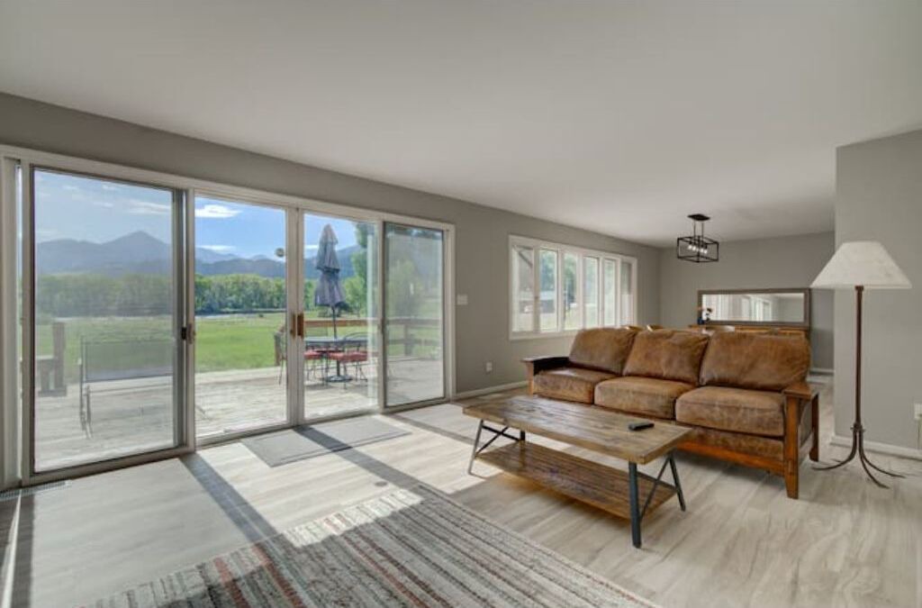 Photo of Livingroom in Livingston