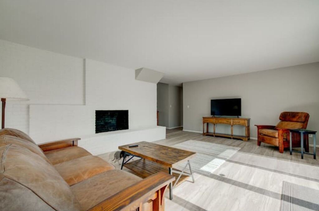 Photo of Livingroom in Livingston