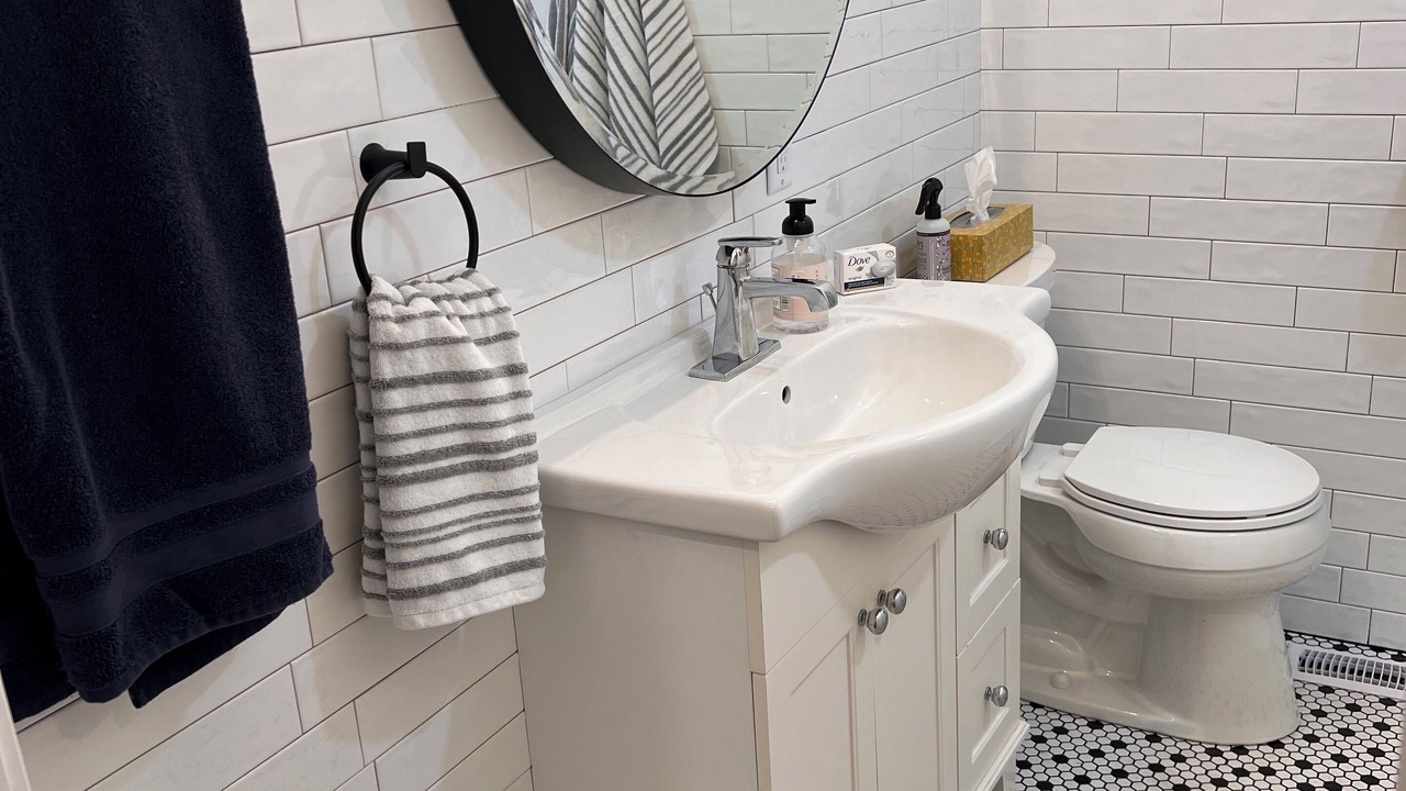 Photo of Bathroom in Big Stone City