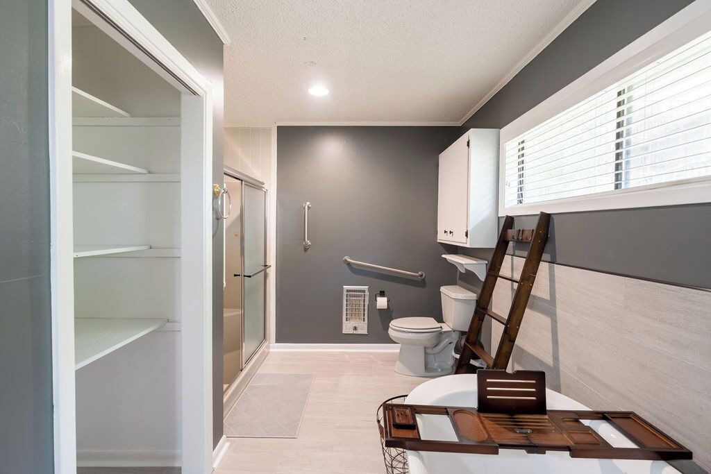Photo of Bathroom in Higden