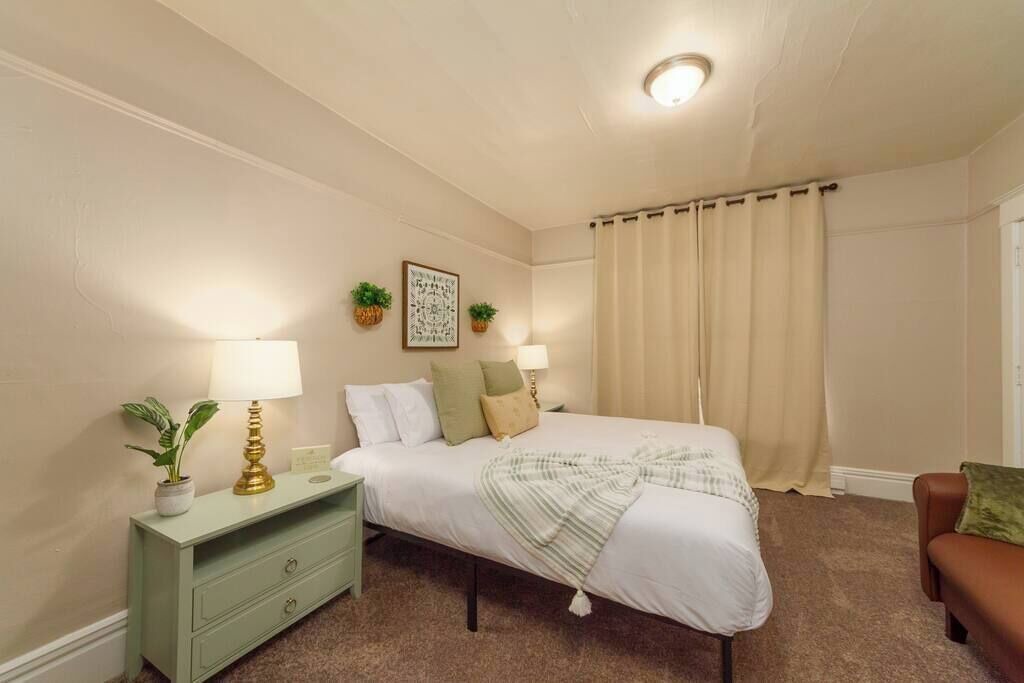 Photo of Bedroom in West Central