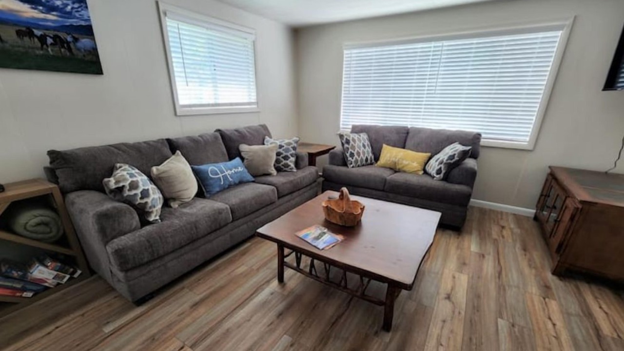 Photo of Livingroom in Cody