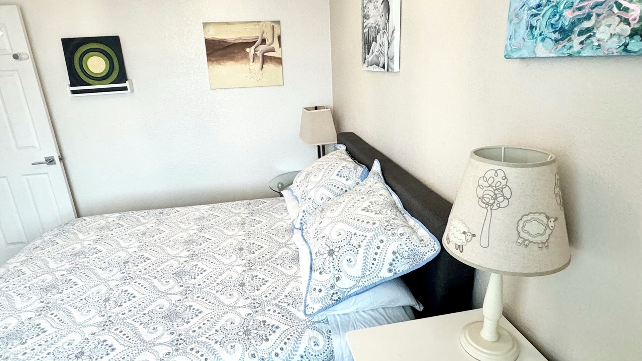Photo of Bedroom in Logan Heights