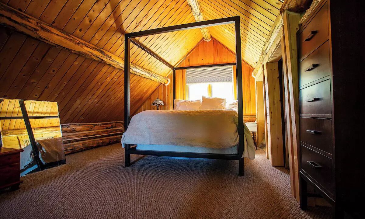 Photo of Bedroom in Salmon