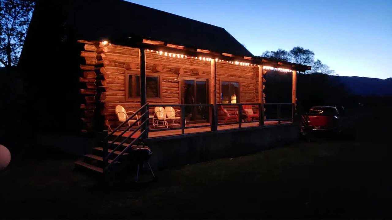Photo of Outdoor in Salmon