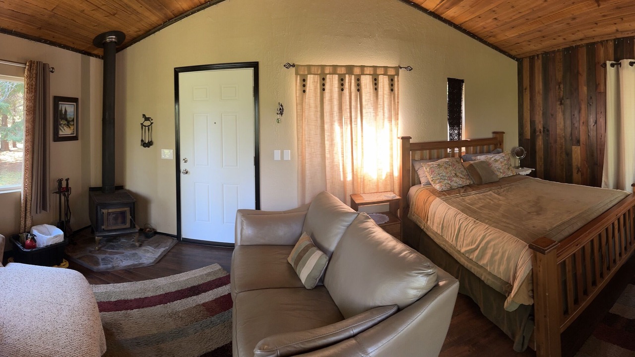 Photo of Bedroom in Troy