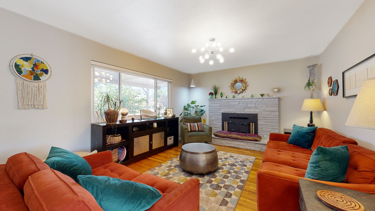 Photo of Livingroom in Franklin - Randolph