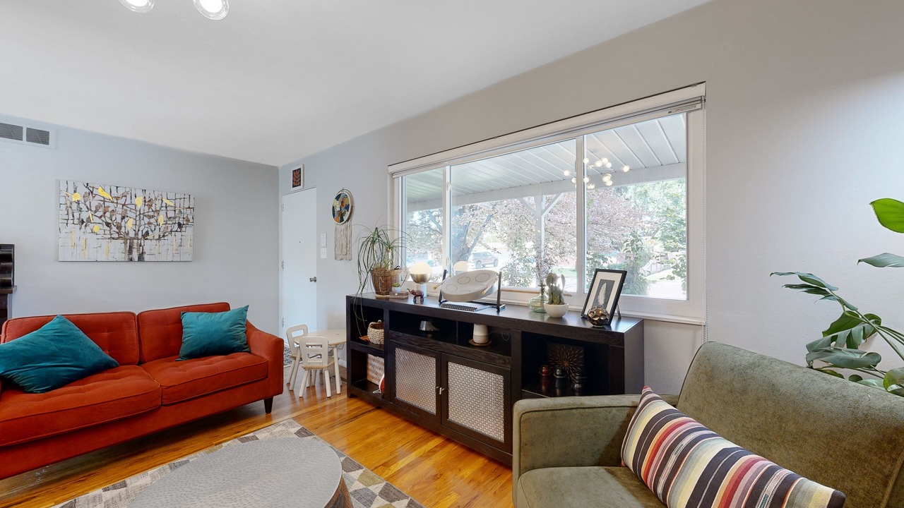 Photo of Livingroom in Franklin - Randolph