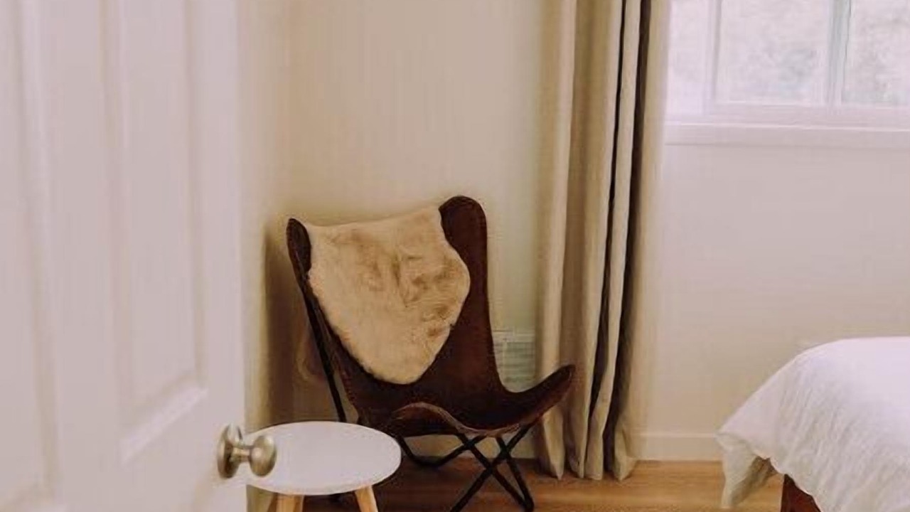 Photo of Bedroom in Salmon