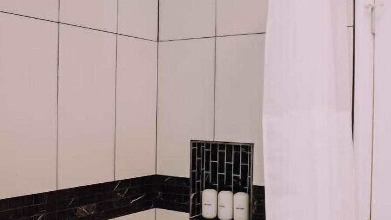 Photo of Bathroom in Salmon
