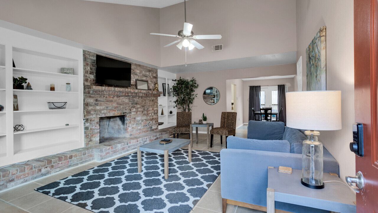 Photo of Livingroom in Kempwood
