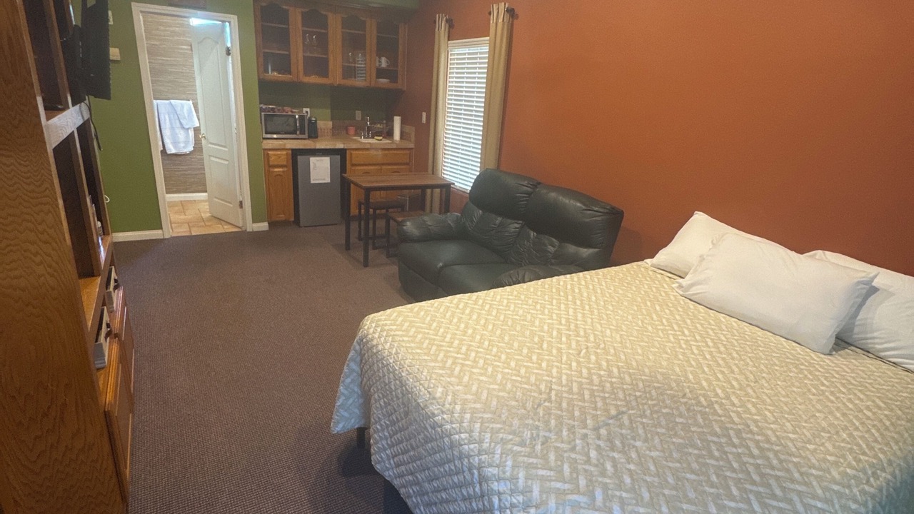 Photo of Bedroom in River Oaks