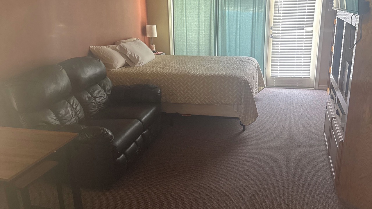 Photo of Bedroom in River Oaks