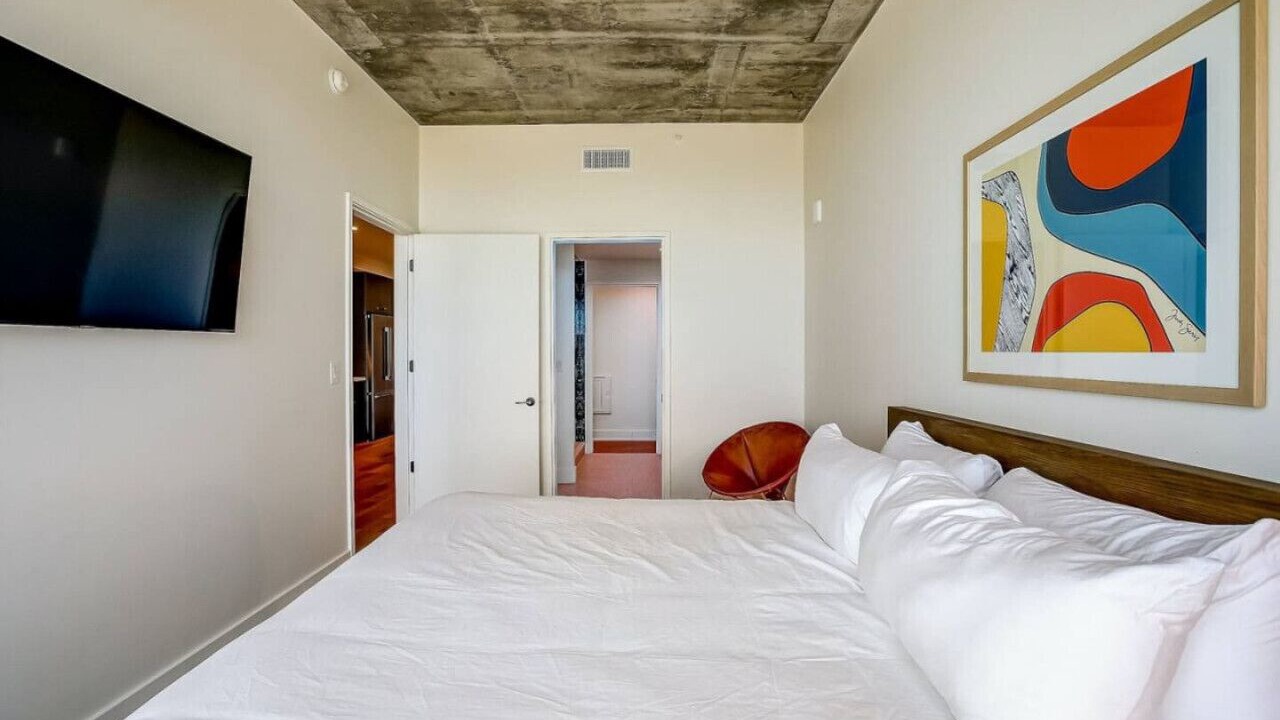 Photo of Bedroom in Rainey Street Historic District