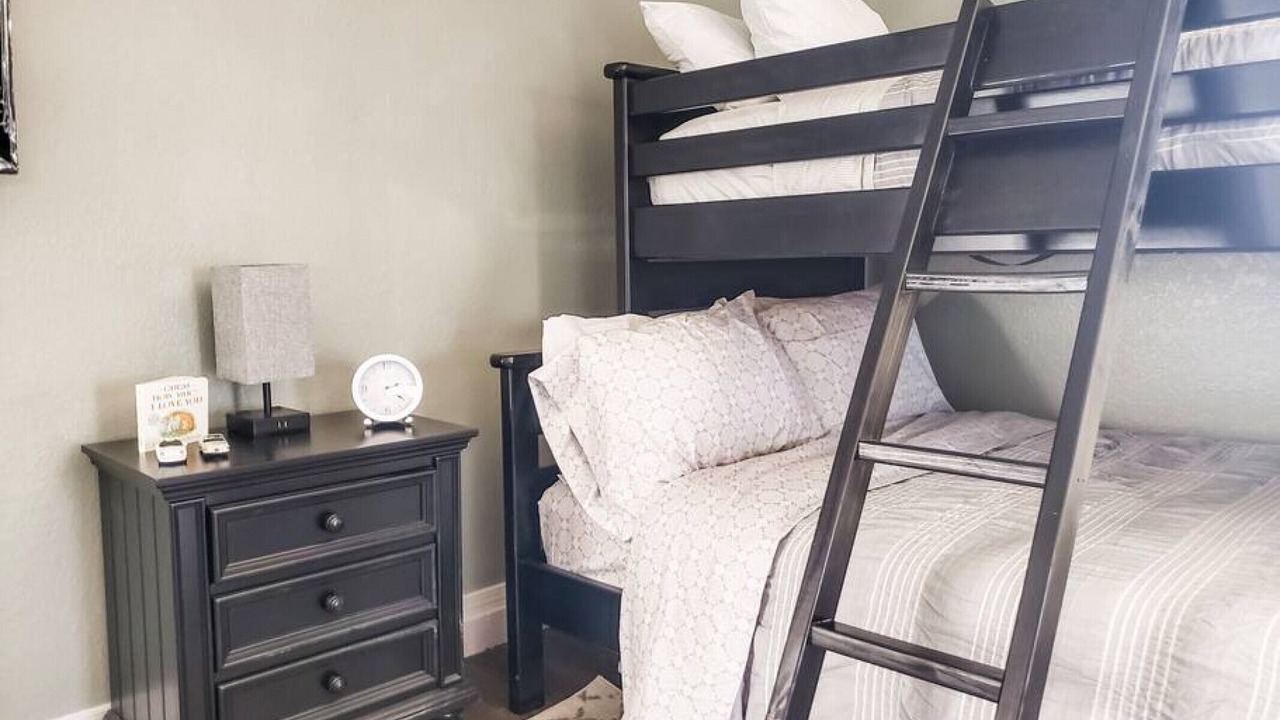 Photo of Bedroom in Hulbert