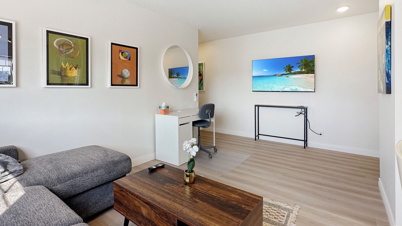 Photo of Bedroom in Los Angeles