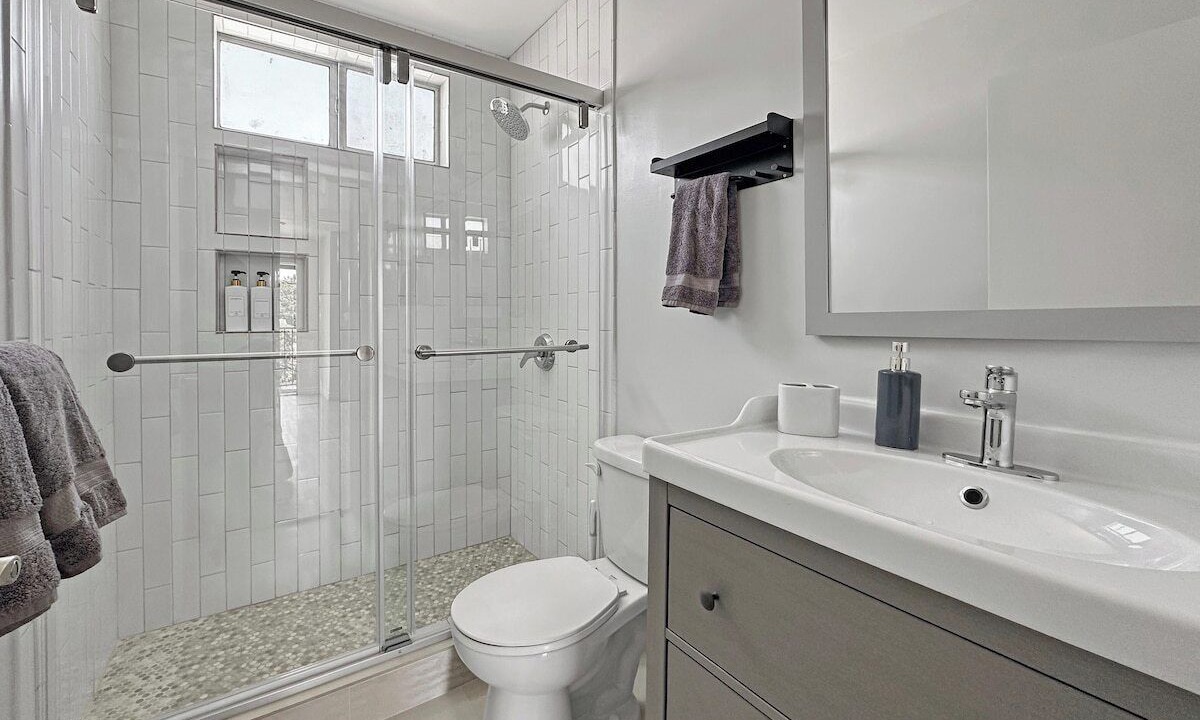 Photo of Bathroom in Los Angeles