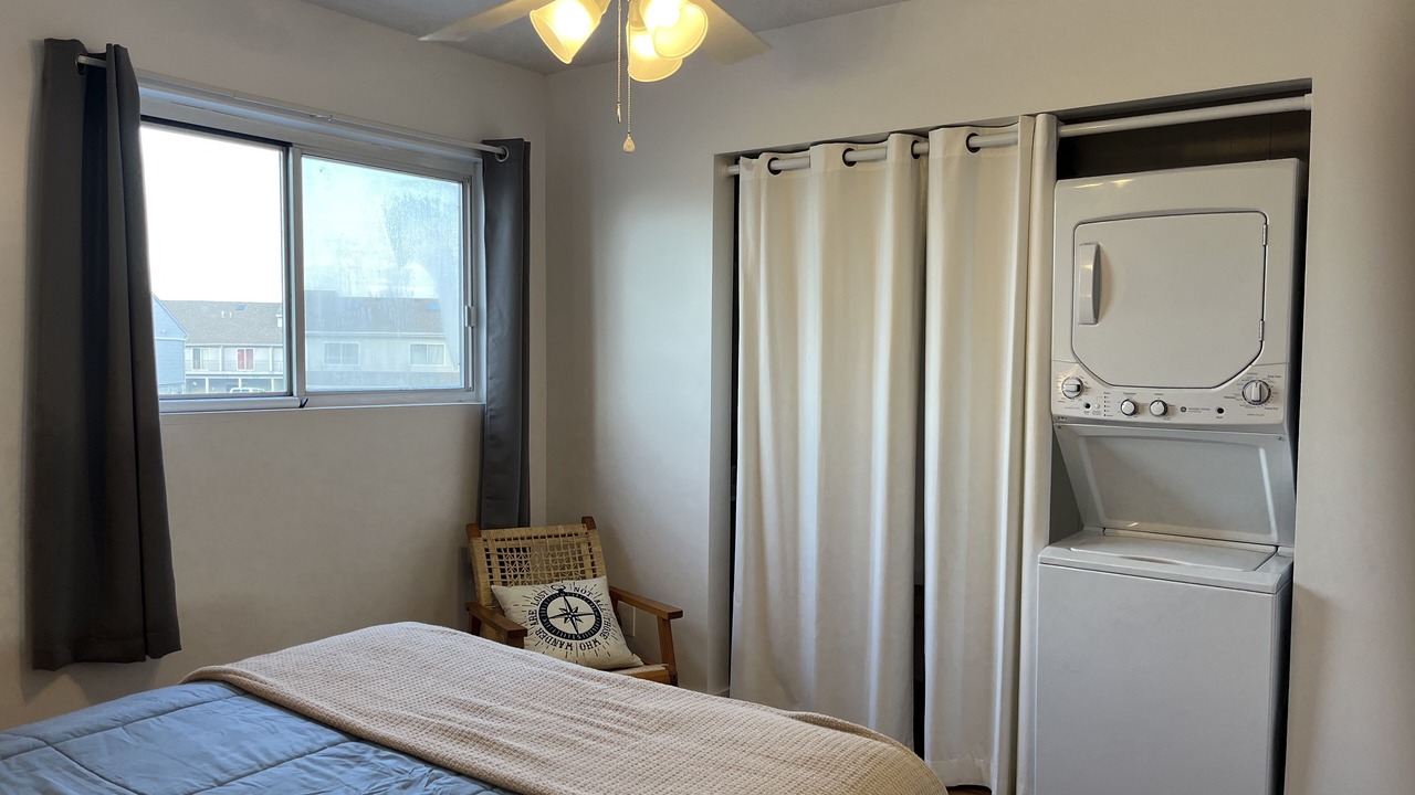 Photo of Bedroom in Oak Harbor