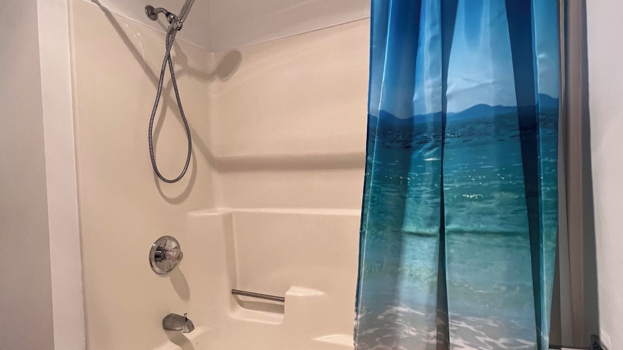 Photo of Bathroom in Oak Harbor