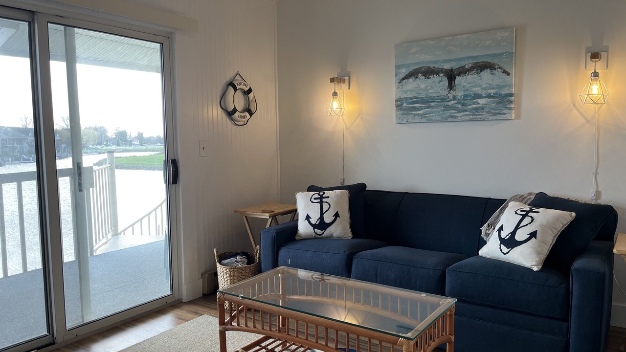 Photo of Livingroom in Oak Harbor