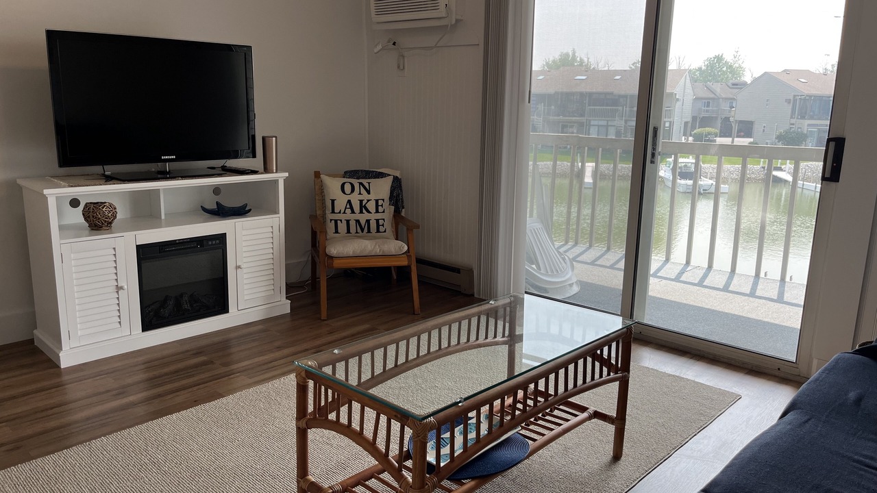 Photo of Livingroom in Oak Harbor