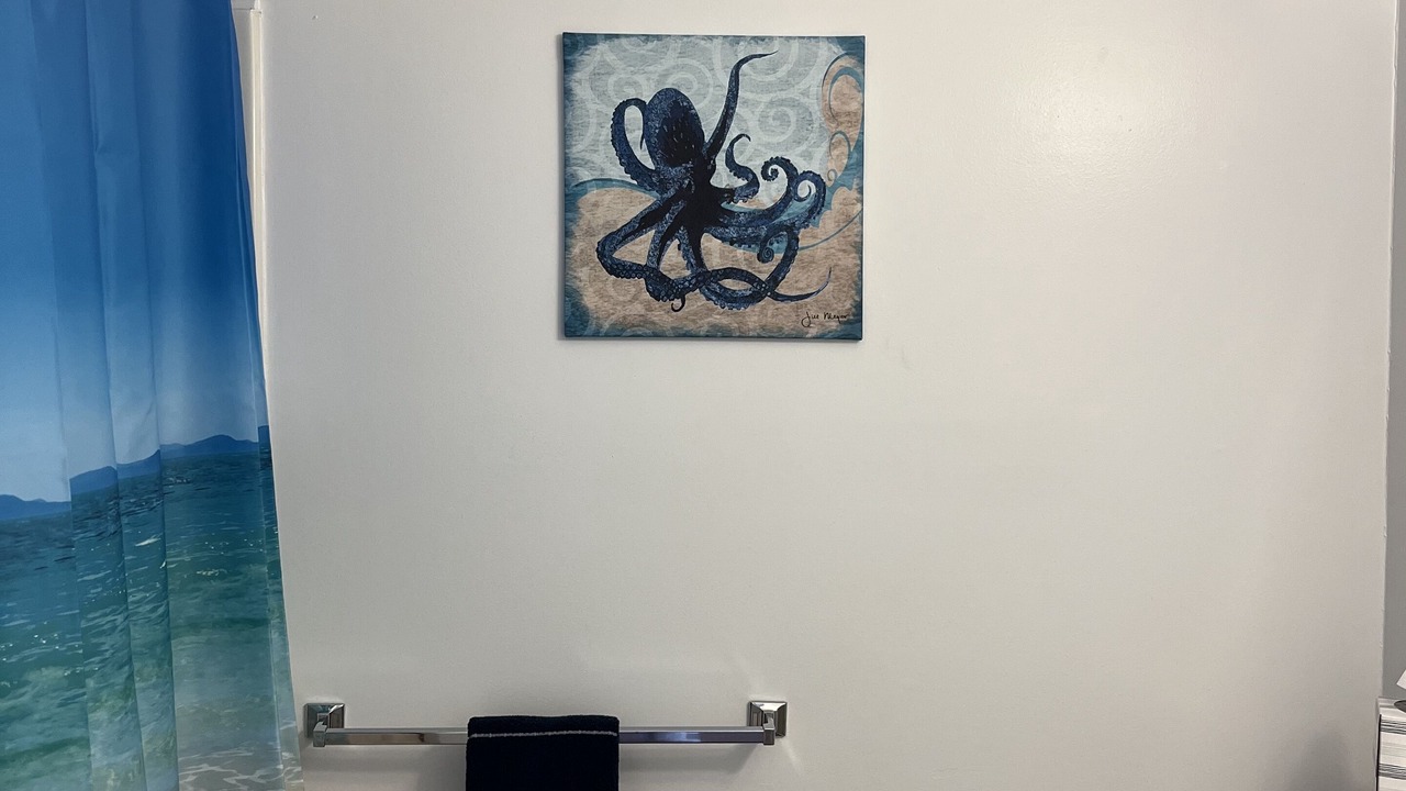 Photo of Bathroom in Oak Harbor