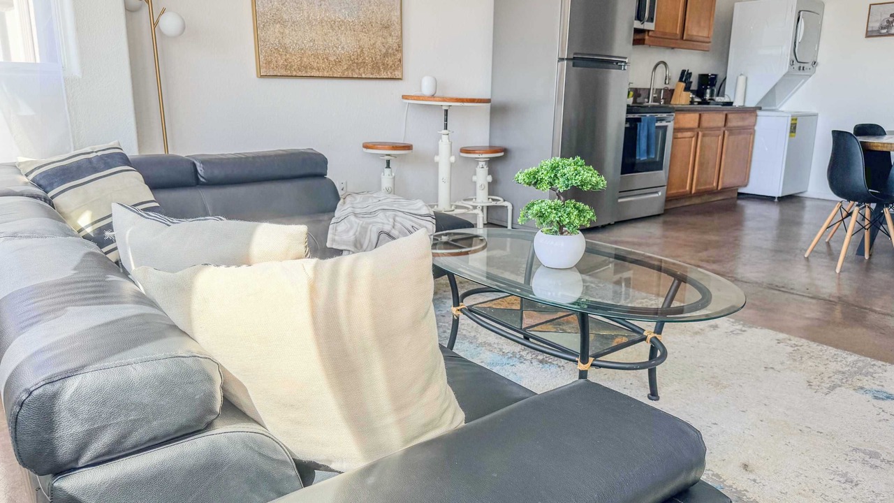 Photo of Livingroom in Little Italy