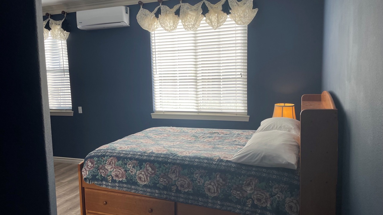 Photo of Bedroom in Torrey Highlands