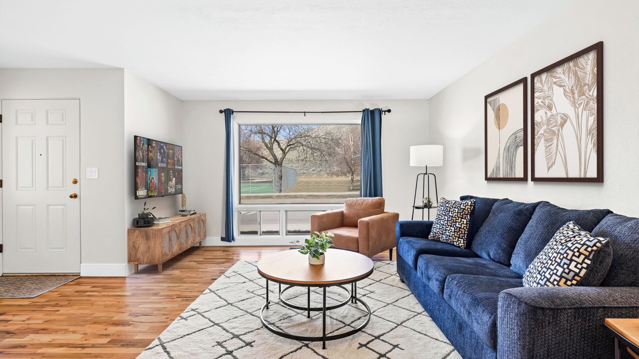 Photo of Livingroom in North End