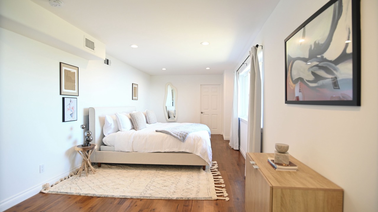 Photo of Bedroom in Malibu