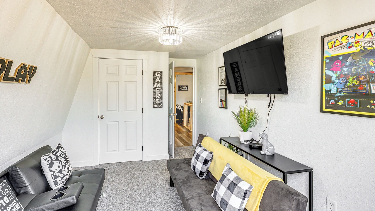 Photo of Livingroom in Broken Bow