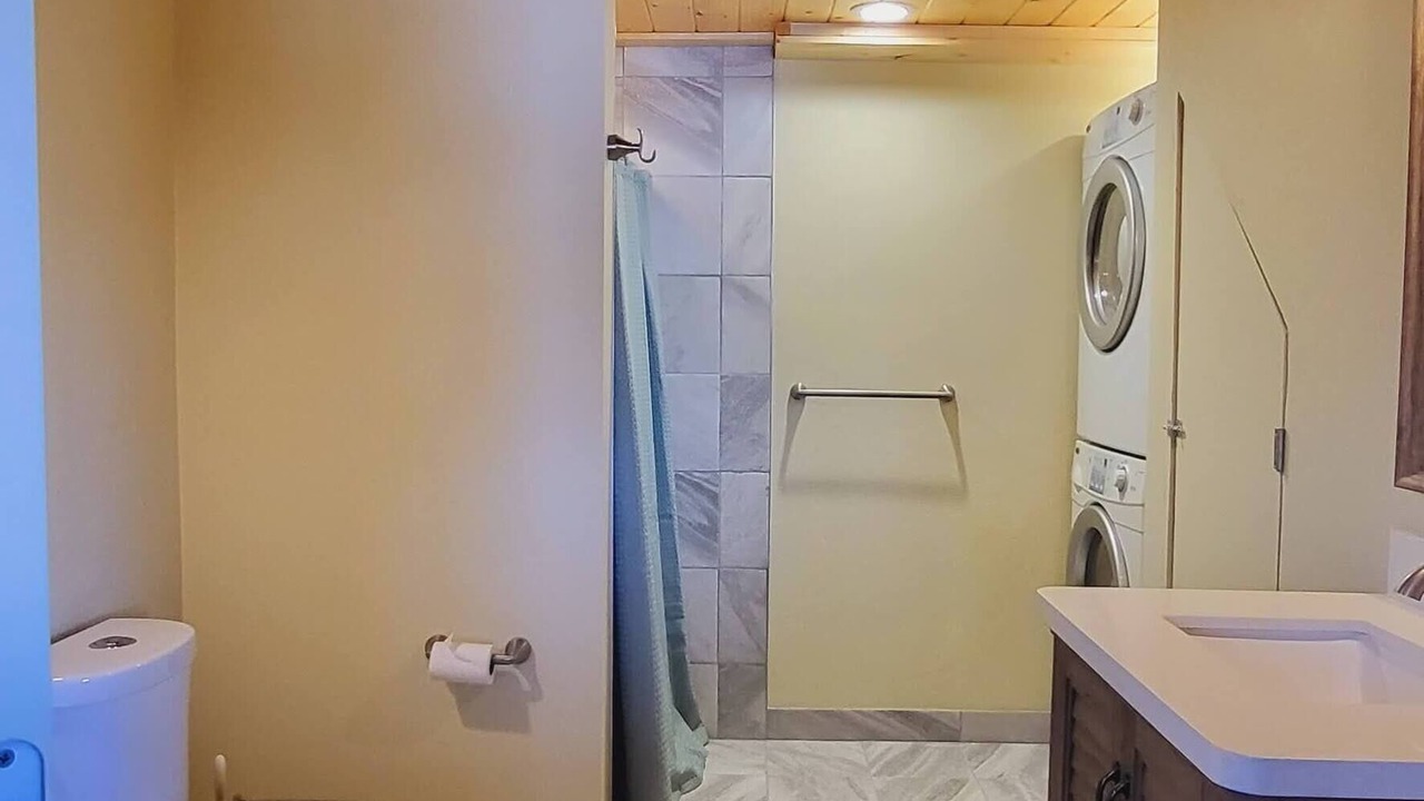 Photo of Bathroom in Irwin
