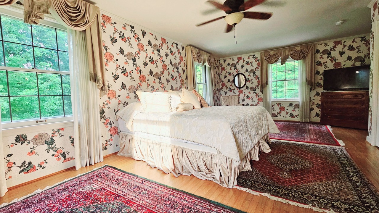 Photo of Bedroom in Newark