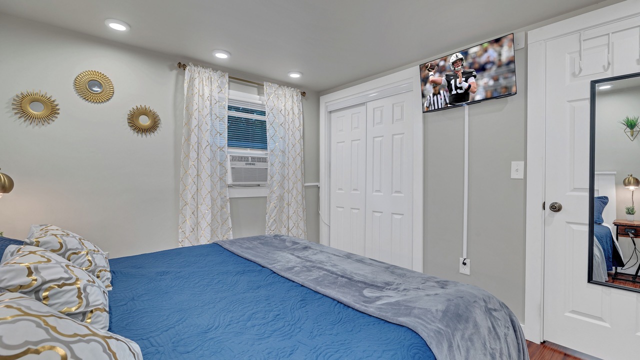 Photo of Bedroom in State College