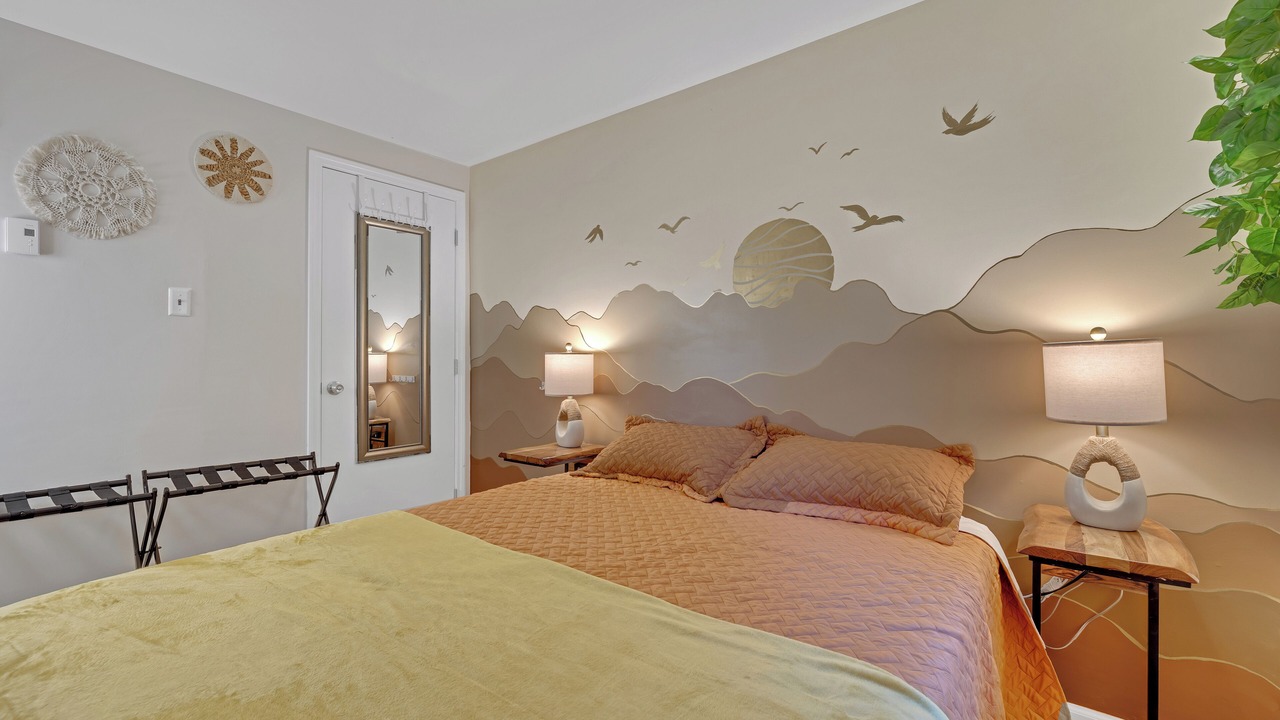 Photo of Bedroom in State College
