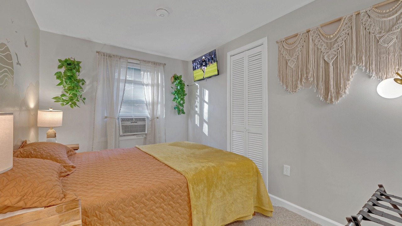Photo of Bedroom in State College