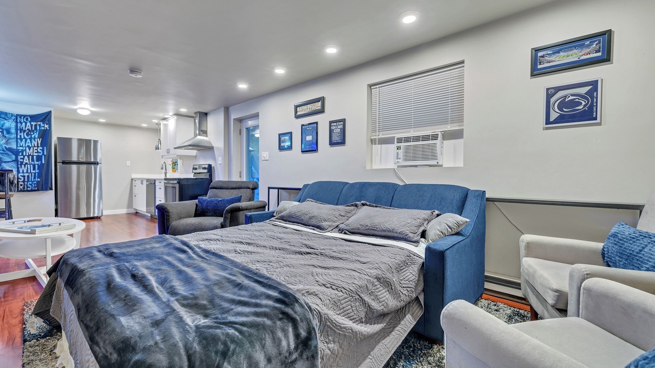 Photo of Bedroom in State College
