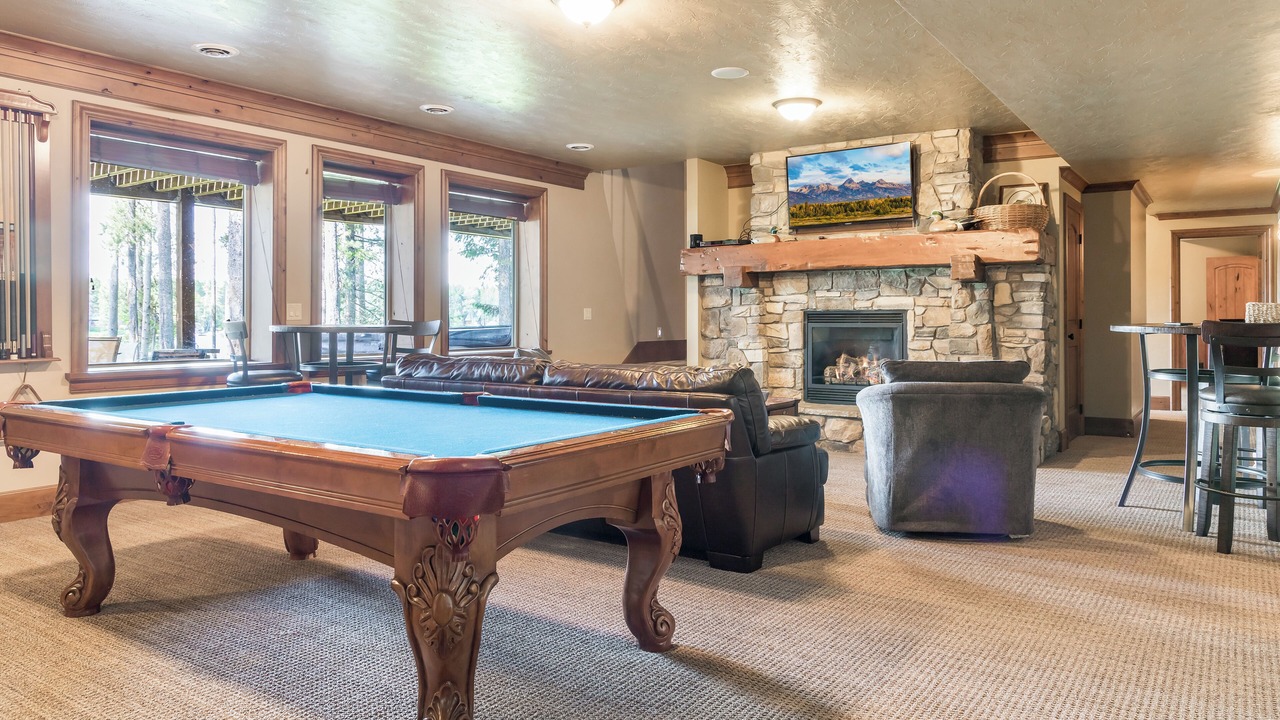 Photo of Livingroom in Island Park