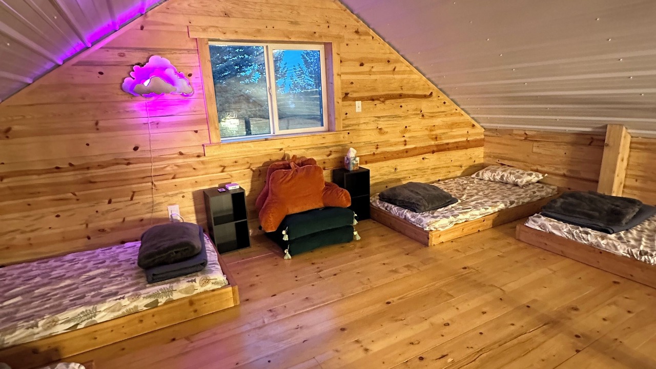Photo of Bedroom in East Glacier Park